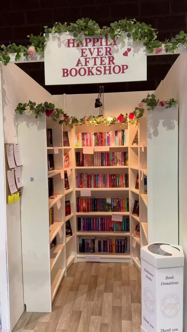 Come and visiting the Happily Ever After Bookshop with me at Liverpool’s Red Brick Market!! ❤️ ✨
HEA will soon be opening a larger stall at Red Brick, but they currently have an amazing selection ranging from Dark Romance, to Contemporary Romance and Romantasy! I ofc bought a book while I was there.
They also have a book donation bin so you can donate any of your unwanted romance books towards the stall.
Definitely check them out if you get the chance!
@heabookshop @redbrickmarket_liverpool
•••
#romance #romantasy #books love, Liverpool, bookstagram, market, contemporary romance, dark romance