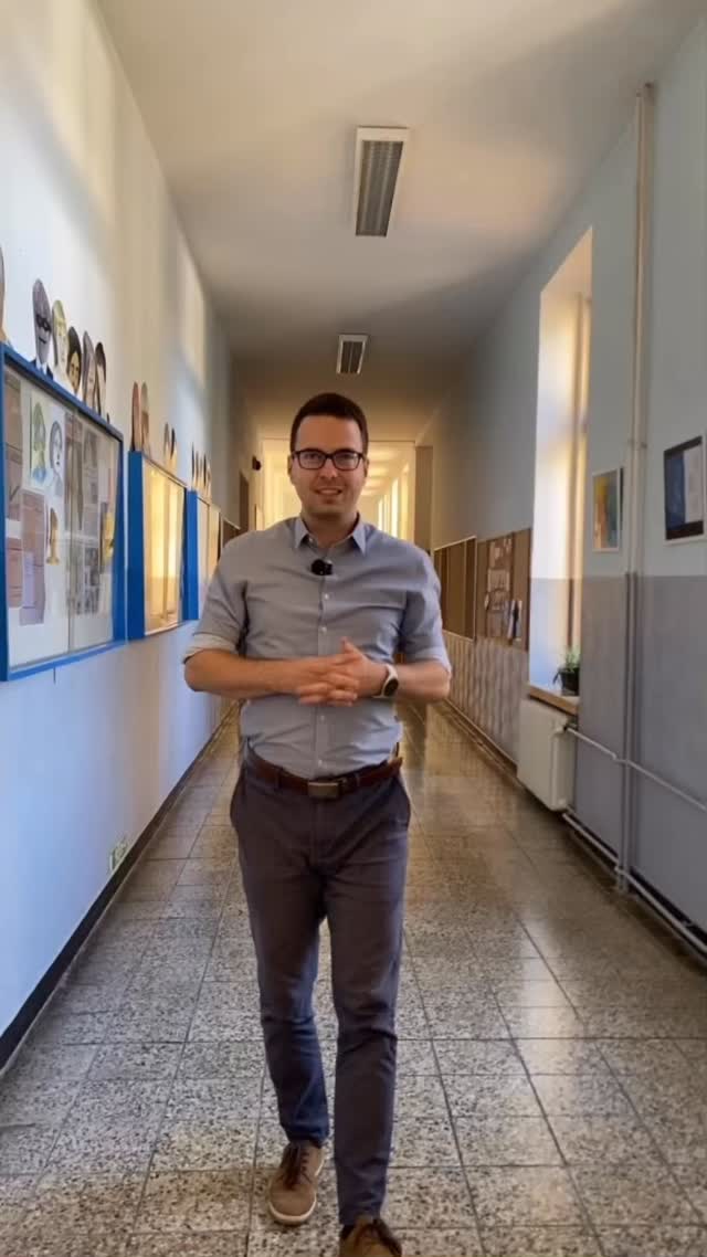 Back to school mood on 🔛 a tenhle rok? Bude větší jízda než loni. 🌟 Čeká nás spousta akcí, inspirace a momentů, na které nezapomenete. Pan ředitel všem přeje hodně štěstí, energie a dobrý vibe do nového školního roku – protože bude fakt mega banger. 💙
#backtoschool #gybon