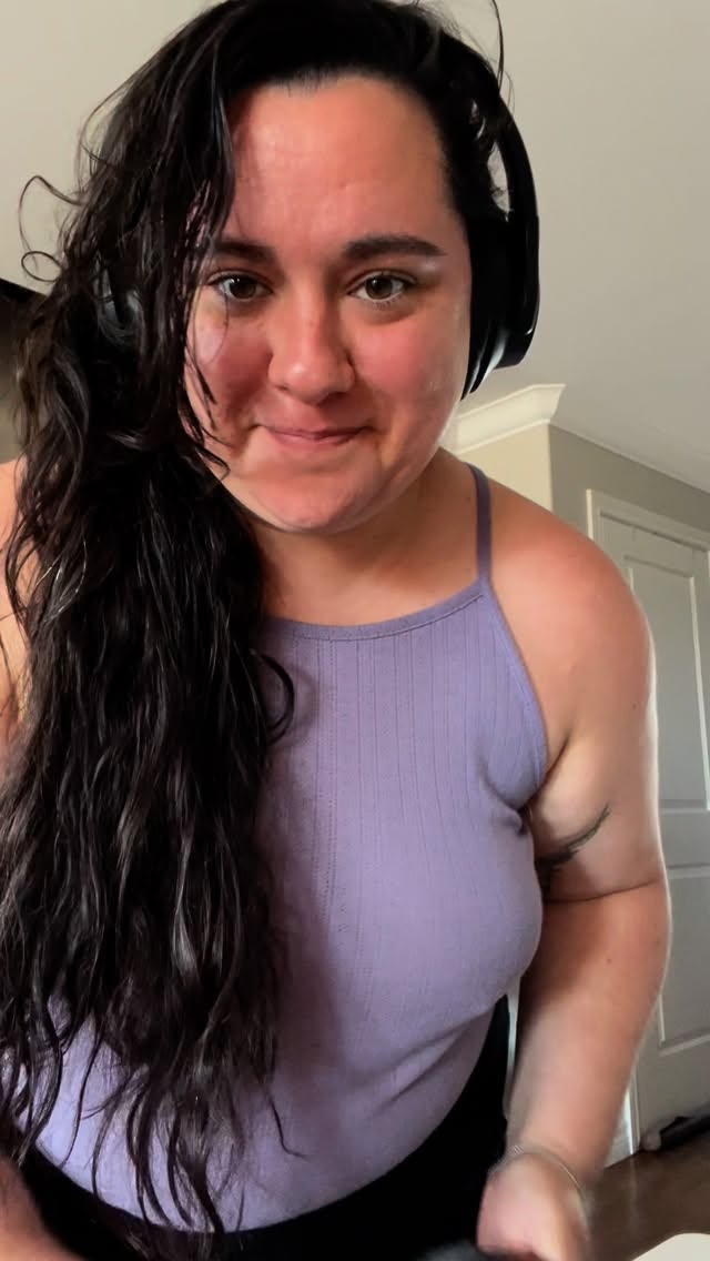 I’m really proud of this 🍂🪡😁
Pattern from @brightsidefabricco
#brightsidefabricco #florajacket #halloween #autumn #autumnvibes🍁 #quilting #halloweencrafts #happyhalloween #october #september #thebermonthsaremyfavorite #craft #witchcrafts #witch #spookyseason #pumpkins #hocuspocus #skeleton #🍂 #🎃