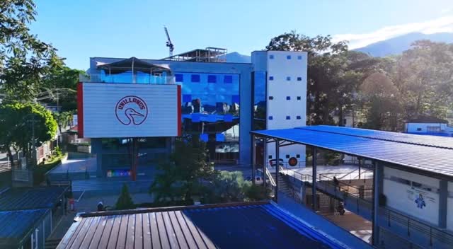 En ADU 🪶Defendemos la universidad pública y la dignidad docente 👩🏫👨🏫📚
Desde nuestras aulas, asambleas y publicaciones, la Asociación Sindical de Docentes de Unillanos – ADU construye comunidad, fomenta pensamiento crítico y fortalece la democracia universitaria.
💡 Conoce más sobre nuestra historia, proyectos y compromisos 👉https://www.sindicatoadu.org