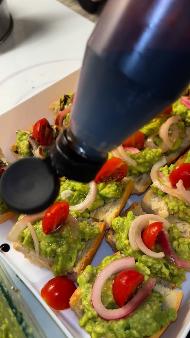 Avocado toast with pickled onions, grape tomatoes, and a balsamic glaze is the perfect combo!!
It is one of the most popular appetizers on the catering menu for @veganeatswithbri!
Click the link in my bio to see my catering menu and contact me for large and small events!
#veganeatswithbri
#veganeats
#vegancatering
#avocadotoast
#veganfood
#veganappetizers
#richmondfood
#rvacatering
#homemadefood
#rvavegans
#rvavegetarians