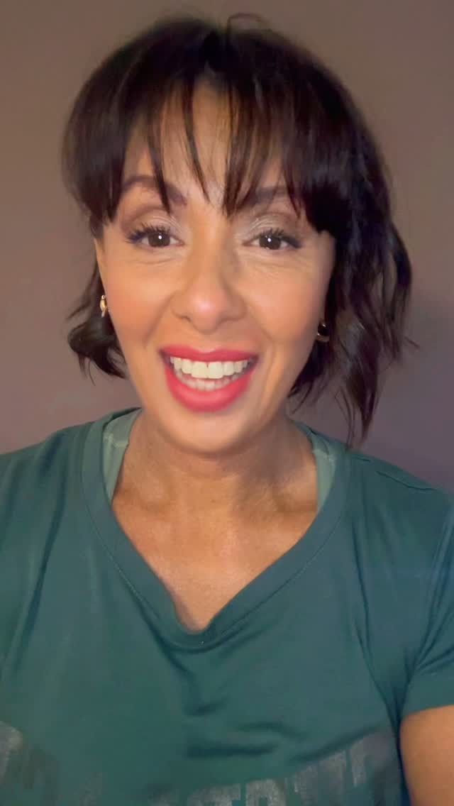 Ever feel like you know what to do… but you’re just not doing it?
You’re not lazy. You’re just stuck.
I get it. I’ve had to start over with my skin, my weight, my mindset—more times than I can count.
💬 So here’s what I remind myself (and my clients):
👉🏽 You don’t need to be perfect. You just need to keep going.
👉🏽 Progress starts with one small step—and then another.
And if you’re ready to actually do the thing, I’ve got you. DM me for coaching or a discovery call 🧠💛
#StrugglingToStayOnTrack #MindsetMatters
#HolisticHealthCoach #WeightLossSupport
#AccountabilityCoach #RealLifeResults