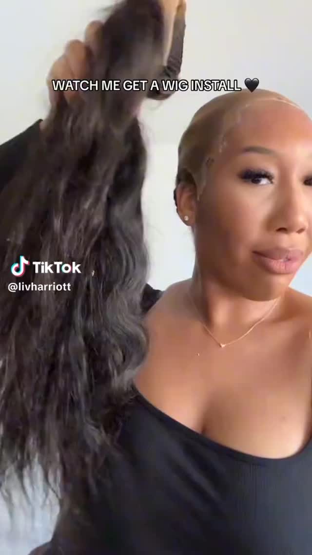 Check this 🔥🔥🔥 install by @latostylesuk on @livharriott using @INVIZEEBOND Lace Glue Products 💕
Shop Invizeebond only £14 on HairByZeenyah.co.uk
#wigs #wiginstalls #lacefrontwigs #laceglue #wigtutorials #londonwigmaker #invizeebond #virginhair #gluelesswigs