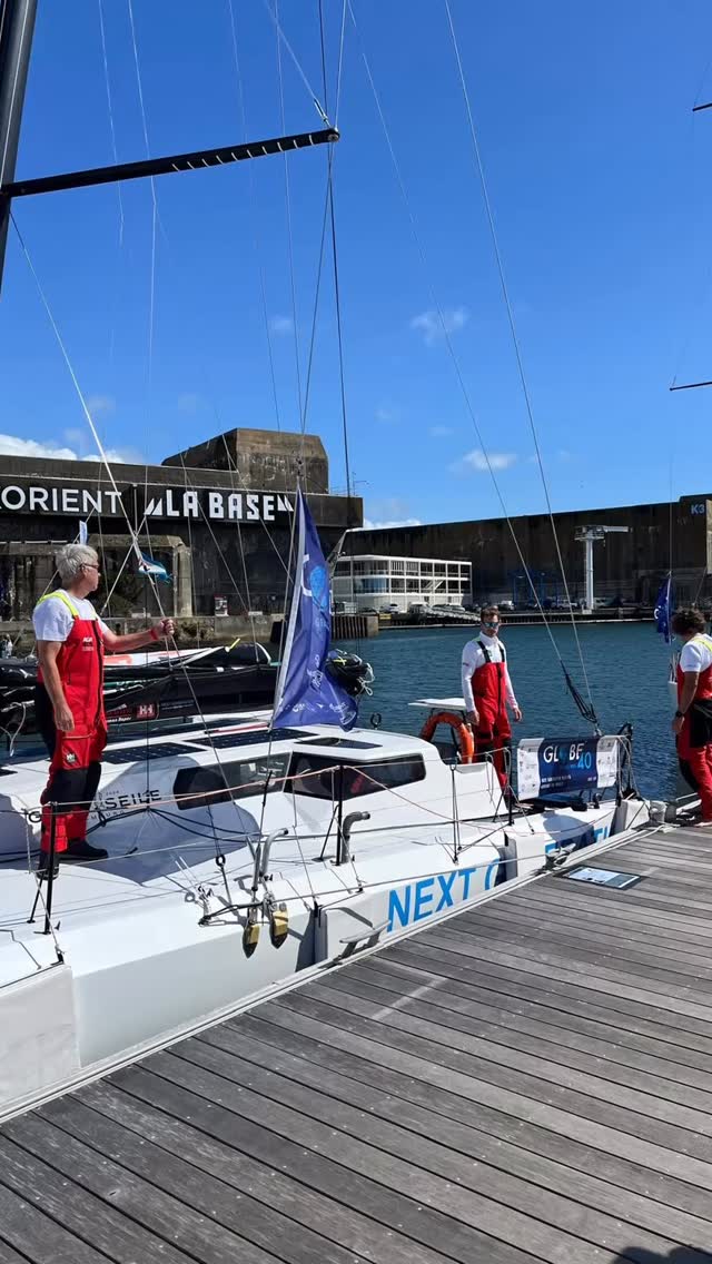 C'est le grand départ des pontons à Lorient pour la @globe40_ !
Bonnes nav à tous les skippers ✨
Et merci à notre @yann.jakez super reporter 📸