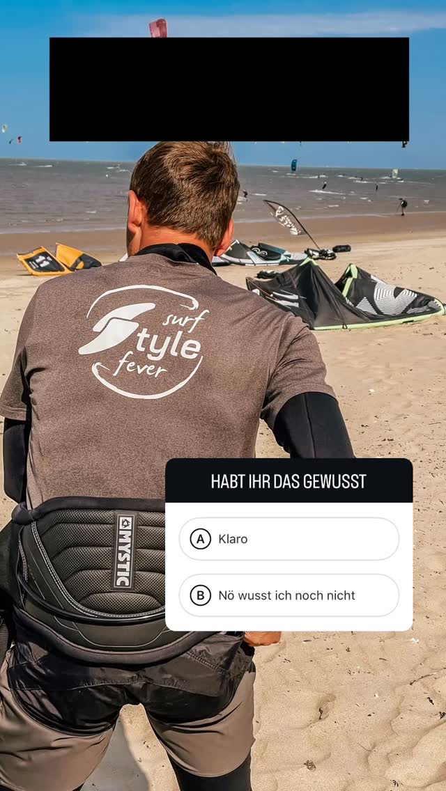 In Vietnam hab ich meinen ersten Kitekurs gemacht – und dann kam die Flaute. 🌬️😅 Kein Wind, kein Abschluss.
Aber anstatt die Lust zu verlieren, hat’s mich nur noch mehr angefixt. Ich wollte unbedingt besser vorbereitet sein, bis ich wieder aufs Wasser komme.
Zurück zuhause hab ich überlegt: Wie trainiere ich Balance, Gleichgewicht und Boardgefühl am besten? 🏄♂️💡
Als leidenschaftlicher Holz-Bastler war die Lösung klar – ich baue mir einfach mein eigenes Balance Board.
Das war der Startschuss: Aus einer Idee wurde ein Board, und aus dem Board wurde Surfstylefever. 🌊✨
#balanceboard #balancetraining #boardfeeling #surfstylefever #kitesurfing #kiteboarding #surfstyle #surfvibes #oceanlife #homeworkout #functionaltraining #surftraining #surferslife #kiteaddict #startupstory #handmade #woodworking #madeingermany #frompassiontoproduct #balancechallenge