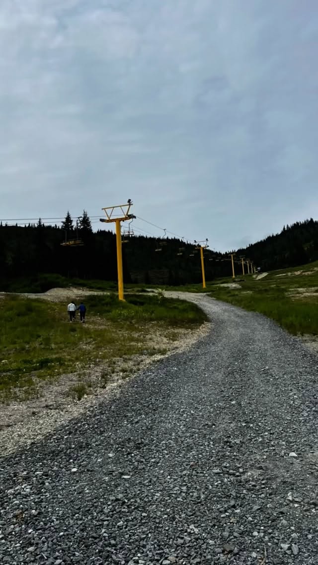 It’s been a busy summer ☀️
We kicked off the season with an intimate (& often times hilarious) team retreat at @mybearbehind lodge, secured a gold medal with your @teambc_lacrosse Women’s U19 Jenny Kyle Nationals, & rounded up a SECOND Minto Cup win in the East* for your @coqjunioradanacs 🏆 *a feat not acclaimed in 48 years?!
…and there’s still more to come this weekend!
While we’re no doubt looking forward to digging our heels in, getting back to routine & of course getting you #backtobetter , we would be amiss to say that these young athletes reaching new heights is not an incredibly rewarding part of what we do & why @tricityphysio is what it is 💛
Thank you for letting us be a part of it all
Now let’s get back to work 💪🏼