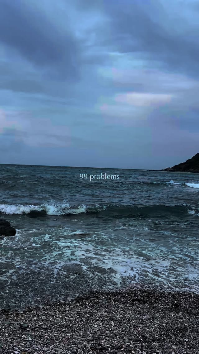 Still in #holidaymode Be back soon 🫶🏽
#cornwall #tallandbay #polperro