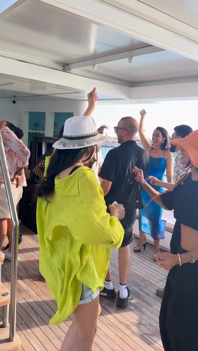 You never know what happens next at our Kultshur series! While closing my set, a fresh and talented artist came up asking for one of my usual tracks. I asked if he had his USB, and next thing you know, we jumped into a spontaneous back-to-back. He dropped some really good tracks, and the energy was solidāeveryone was loving it!
Then the domino effect kicked in as he dropped "Aywa Aywa" and showed love for the local homegrown guru, Misty. Support and love are contagiousāplease feed on it.
If you get the chance to bring people up on stage, donāt hesitate. Sharing the moment and the energy always creates a night to remember