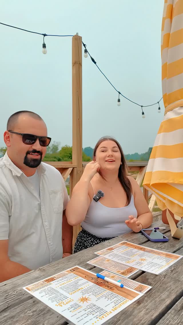 First time in a helicopter 🚁✨ Castles, boats, golf courses and more 🌊 An experience Michaela and Eric will never forget 💙