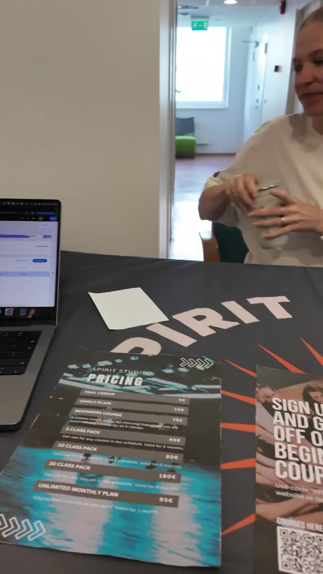 This is how our introduction day went ๐คฉ
Let us know what your favourite class was ๐
And big thanks to all our teachers, students and volunteers ๐ See you already next week in classes โค๏ธโ๐ฅ
Camera: @maria_fotograafia
Edit: @valeriam__8