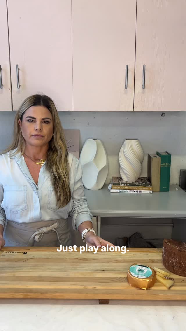 Come and taste the delicious @shop.foresthill cheeses paired with the Froggit preserve range! We’re sampling our favourites to add to our summer grazing tables at @anuravineyards