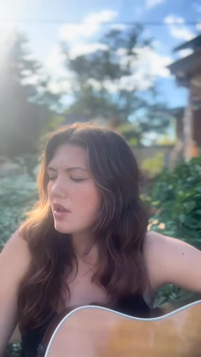 Somebody else - The 1975 #cover #coversong #singersongwriter #music #singer #relatable #foryou #viral #avalemonmusic