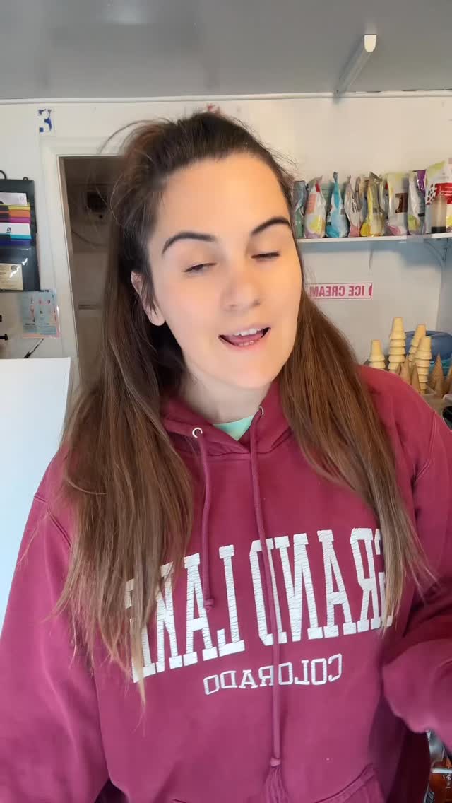 What I would order from Ceairaโs Sweet Shop ๐ the menu is too huge to cover everything but if you make it all the way through this big video, youโre my favorite ๐ฆ___ #icecream #foodie #icecreamshop #smallbusiness #milkshake #sundae #icecreamcone #softserve #businessowner #redbull #food #dessert