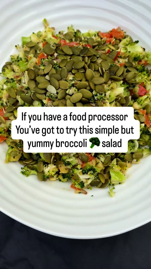 Crunchy broccoli 🥦 salad for a tasty dose of detoxifying and cancer preventing cruciferous vegetables, fibre, healthy fats plus lots of #vitaminsandminerals 💪🏼
Super easy
Super quick (you need a food processor)
Super nutritious
1 x broccoli head cup up
1 x red pepper cut up
1-2 eating apples 🍏 depending on size
Dressing:
30ml olive oil
15ml fruit vinegar
1 tsp honey
1.5 tsp mustard
Salt and pepper
Put everything in a food processor or @thermomixukandireland if you have one and chop for 5-8 seconds depending how you like it
Top with seed/nuts of choice
pine nut or sunflower/pumpkin seeds for extra fibre and healthy fats
Great as a tasty and filling summer side dish or top with 30g of protein from any source for a filling lunch 🥗
Excuse the amateur video
One day I’ll figure how to do cool videos!
If you try it let me know what you think!
#cruciferousvegetables
#salads
#detoxification
#nutritionaltherapy
#healthyeating
#nutrition