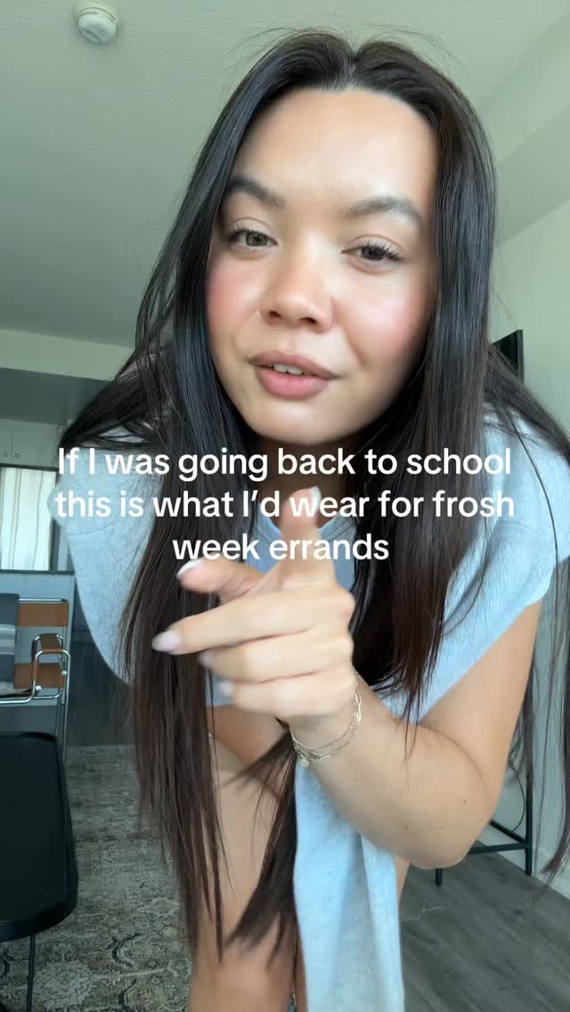 It’s back to school season and this is what I would wear to run on campus frosh week errands