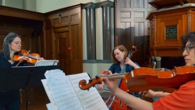 Wow! Wat een vliegende start hebben we gehad met de crowdfunding voor onze nieuwe cd Echoes of Budapest op Voordekunst! đ
Heel veel dank aan iedereen die ons al heeft gesteund â€ïž
We zitten inmiddels op 22% maar hebben nog een eind te gaan, dus al je erover denkt om ons te steunen, zouden wij echt heel dankbaar zijn! đ
Dit is het filmpje dat Nick van Silfhout voor ons heeft gemaakt. Klik op de link in onze bio om naar de campagne te gaan, dan kan je nog veel meer over deze bijzondere nieuwe cd-opname ontdekken! đœïžđżđŹđż
@cobrarecords_official
@voordekunst
#zoltånszékely
#gézafrid
#pĂĄlhermann
#chambermusic
#stringtrio
#cdrelease