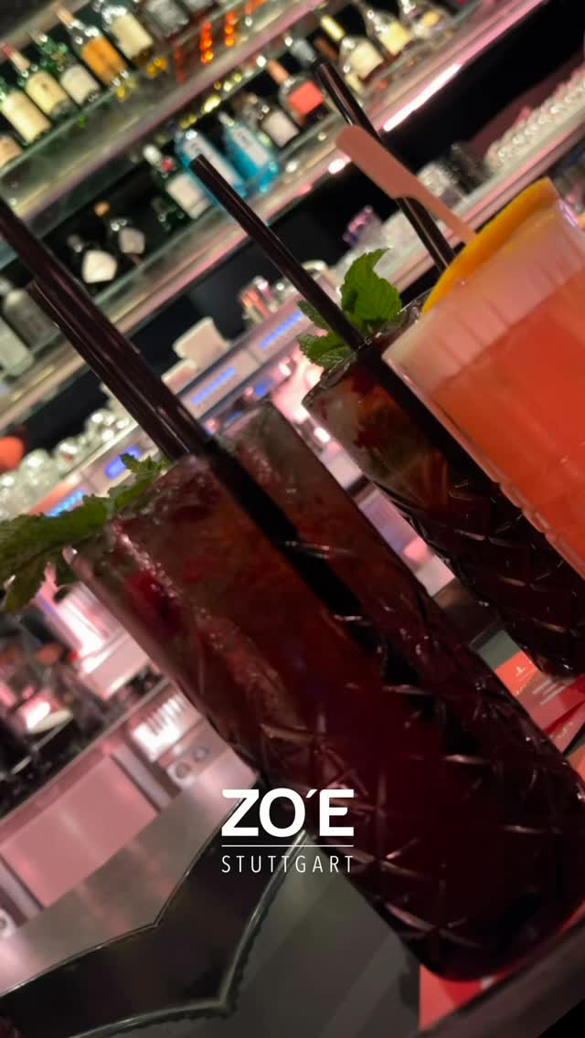 ✨ „Good vibes, good drinks 🍹✨
Wer hätte jetzt auch Lust auf eins?“.
#stuttgart #stuttgartnightlife #zoestuttgart #teamzoe #esslingen #waiblingen #ludwigsburg #göppingen #göppingen #stuttgart0711 #filderstadt #zürich #schweiz #deutschland #badenwürttemberg #fyp #viralinstagramreelsvideo♥️