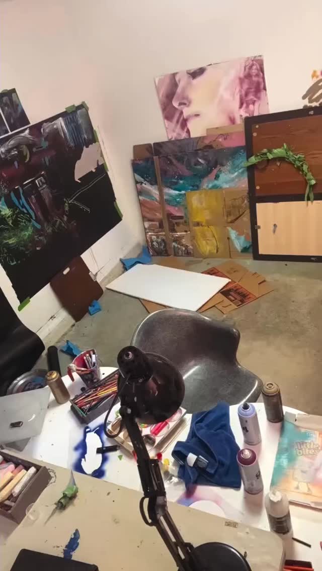 Have I shared this before? 🤔
When I was working with Michael I said “it must be a scary place for an outsider to be in your head. With respect.” 😮💨😂
Yep, crazy talent my brotha. ❤️
Spoiler alert, I Love the shadow reference of color in the end. ❤️🙌🏽
Folks, when you come to the art show this Saturday, the first exhibit is from works by Michael Owen. Doors open at 4pm, come check him out as well as all the other artist. Get your tickets 🎫 link in our profile.
#Repost @michaelowenart
・・・
10,000 reps
a peek into last night
#artshow #aitcmagazine #skyloftfrentalstudio #galleryopening #baltimore #createit #onelove