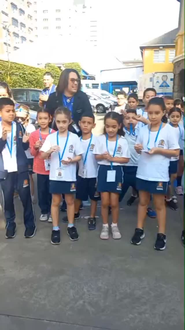 ✨ Um dia inesquecível para nossas crianças! ✨
Entre arte, aprendizado e diversão, visitamos a Pinacoteca Benedicto Calixto, mergulhando no universo da cultura e da criatividade. 🎨📚
E para completar, muita alegria e movimento na praia 🌊☀️ com atividades de educação física, lazer e momentos especiais que ficarão guardados na memória de todos! 🏃♂️🤸♀️
💙 Criar memórias afetivas e proporcionar experiências únicas é o que nos move todos os dias!
#EducandárioSantista #DiaInesquecível #CulturaÉEducação #AprenderBrincando #ArteParaTodos #EducaçãoComAmor #InfânciaFeliz #Descobertas #MemóriasAfetivas #SaúdeEBemEstar