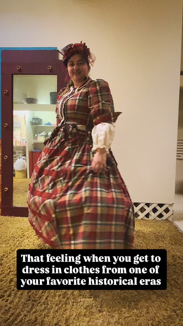Thank you to my favorite costume ladies for letting me try on a 1860s inspired gown. I was able to feel like Jo March from Little Women for a single moment. Also got to check off “dress in an 1800s outfit” off my bucket list!!!
I want to do this again so bad.
#victorian #civilwar #historicalfashion #history #littlewomen #fashion #fashionhistory