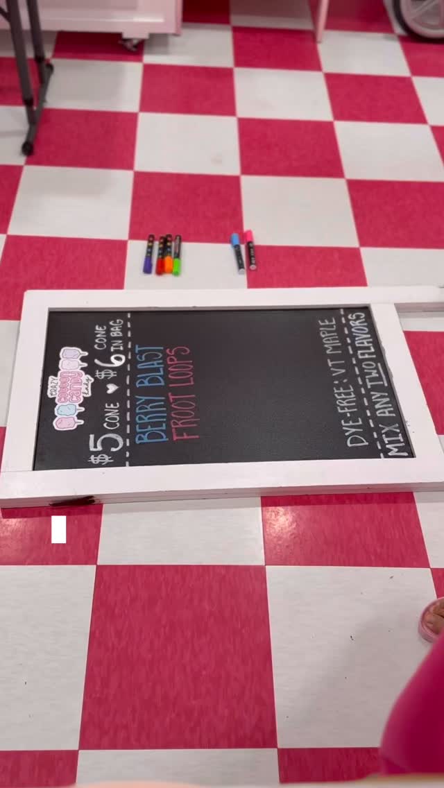 Northfield Labor Day Weekend 🇺🇸
Sunday 8/31 from 10an to 10pm
Monday 9/1 from 10am to 3pm
- Parade starts at 10:30am
Free family friendly event. I can’t wait to see everyone tomorrow!
#northfieldvt #vermont #labordayweekend #crazycottoncandylady