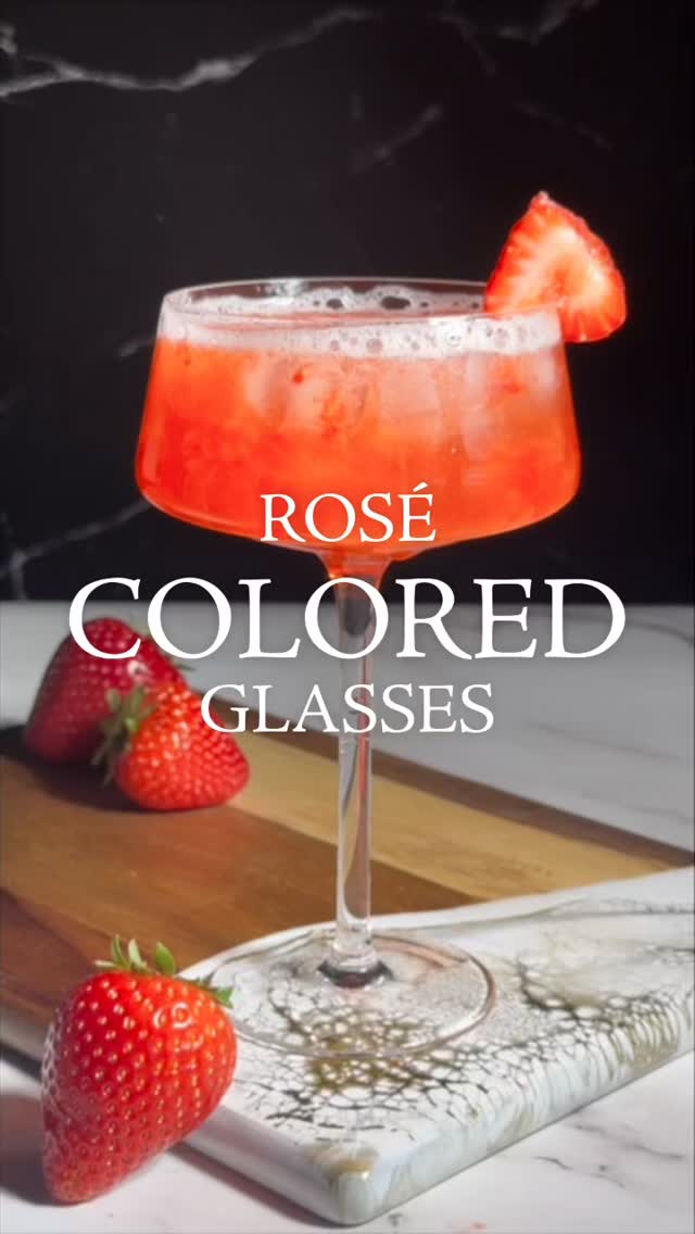 ✨ Rosé Colored Glasses ✨
Some nights call for something cute, pink, and sparkly — just like matching sweats, skincare masks & way too many glitter stickers 💖
🍓 You’ll need
– 3 oz sparkling rosé (or hibiscus tea 🌺)
– 1 oz strawberry purée
– ½ oz lemon juice
– ½ oz honey syrup
– Ice (+ optional elderflower)
✨ How-to
Muddle → add ice → top with rosé/tea → stir & sip 💕
Light, refreshing, and a little flirty — the ultimate girls’ night vibe 🥂
Would you try this with your besties?
👉 Save this recipe for your next night in!
#GirlsNightIn #MocktailsAndCocktails #TheCasualSipper #DrinkInspo #RoséVibes