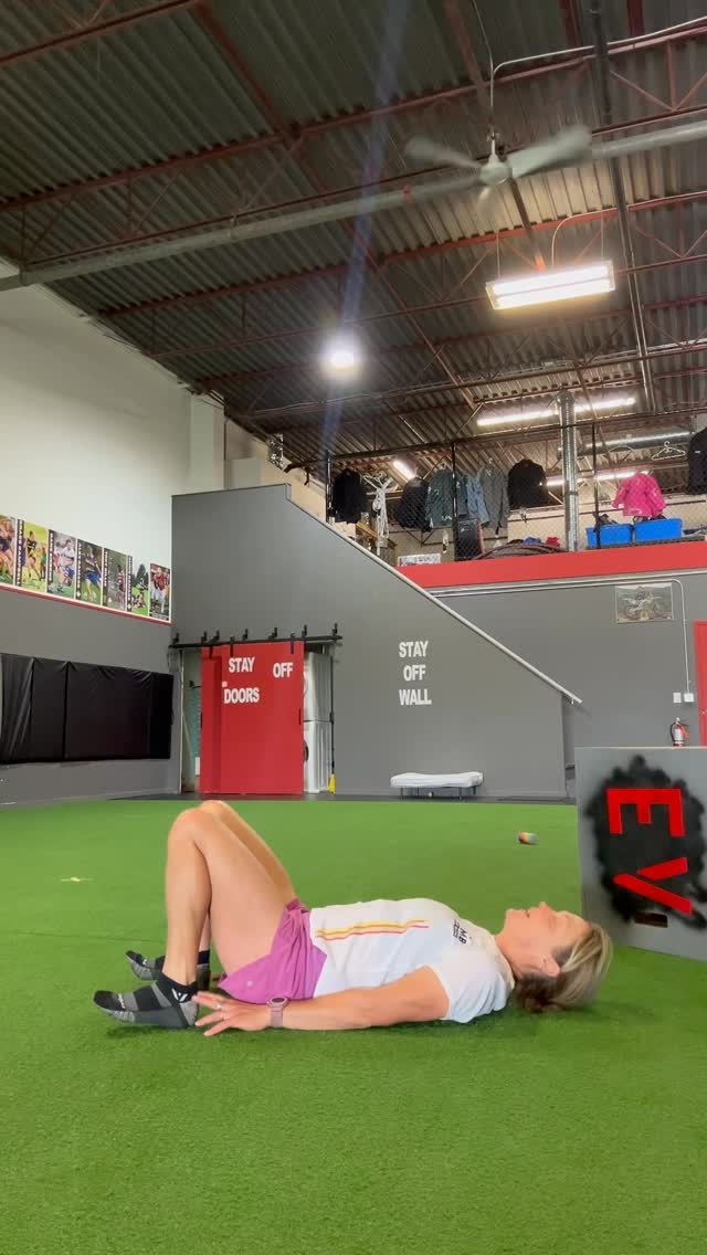 🏃♀️Why Glutes Matter for Ultra Running🏃♂️
When it comes to ultra running, your glutes aren’t just for looking good, they’re essential for performance and injury prevention.
And here’s why:
Powerhouse for Endurance: Your glutes help propel you forward, allowing you to maintain that steady pace over long distances.
Stability & Posture: Strong glutes support your pelvis and spine, keeping you aligned and reducing fatigue.
Injury Prevention: They play a key role in stabilizing your hips and knees, minimizing the risk of overuse injuries.
So show your glutes some love and do this simple routine to activate your glutes.
Lie on your back with your knees bent and weight on your heels. Now move up into the bridge position and hold for a count of 10. Repeat twice more.
Now roll over onto your front and bend your knee and keeping your foot flexed. Slowly move your knee upwards and focus on activating your glutes versus your back and hamstring. Repeat 5 each side.
This little routine helps remind you of what it feels like to fire your glutes as sometimes we forget!!
#ultrarunning
#endurancerunning
#runstrong
#training
#runhappy
#mountainrunning
#runningismytherapy
#ultrarunningtips
#runningtoinspire
#morethanwethinkwecan
#200miletraining
#ultraruncoach
#enduranceruncoach
#ultratrailrunner
@evolvedsportsperformance
@fortius_therapy