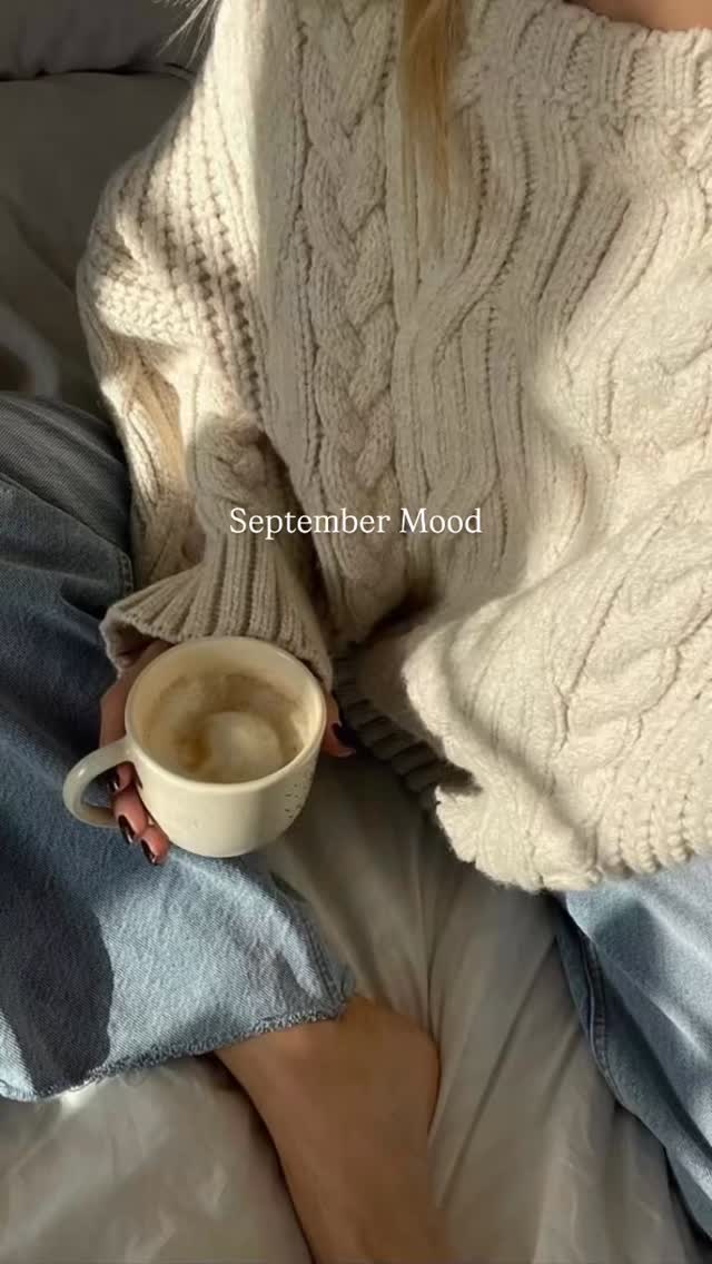 September already feels so sweet—crisper air, slower days, cozy layers and lots of baking are on the horizon 🍂☕️🧸