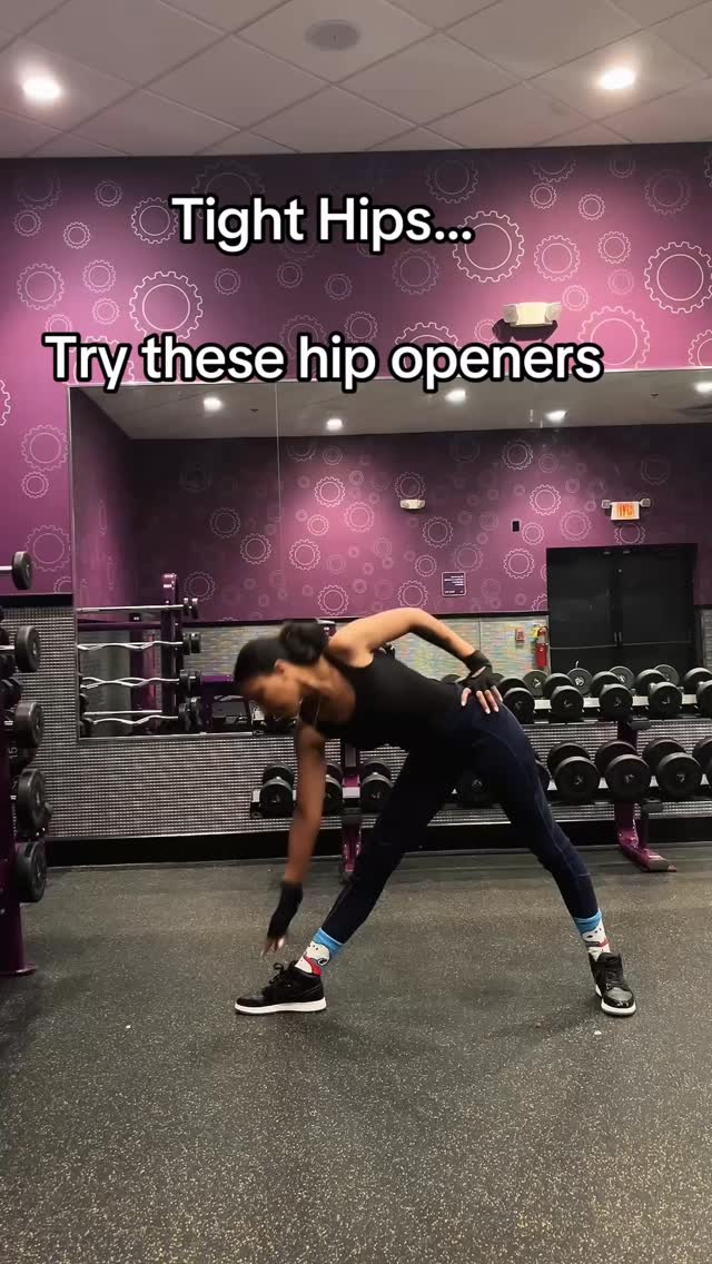 Tight hips? Try these & thank me later 👇🏽🔥 #HipFlexibility #StretchRoutine #MobilityHack #TikTokFitness