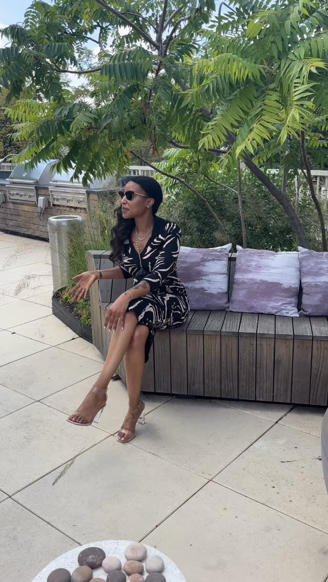 Oh, you modeling momma? Uh knock yourself out