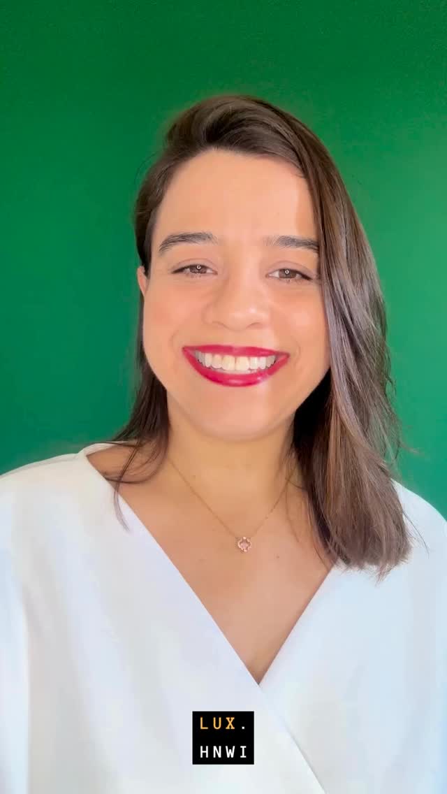 No ShorTalks dessa semana...
✨ A importância das Experiências para Consumidores Gen Z.
Para as novas gerações, o Turismo de Luxo deve absorver um importante pilar, o da experiência. Sabores que contam histórias, refúgios que transformam tempo em memória e serviços que constroem narrativa pessoal, se tornaram mais relevantes do que objetos.
Gerações mais jovens buscam propósito e autenticidade.
Experiências viram moeda social, desejo, comunidade e recomendações.
Valor = memória + exclusividade, não só etiqueta ou logo.
E você? Prefere…?
#TurismoDeLuxo #Experiências #GenZ #LuxuryTravel #Hospitalidade #ViagemDeLuxo #Gastronomia #PontaDosGanchos #DOM #Luxo