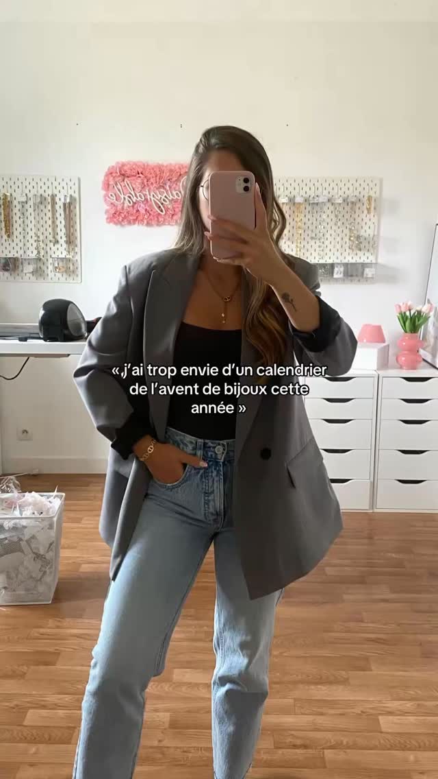 Surprise !! Il sort bientôt… 🤭🤩
#calendrier #calendrierdelavent #calendrierdelavent2025