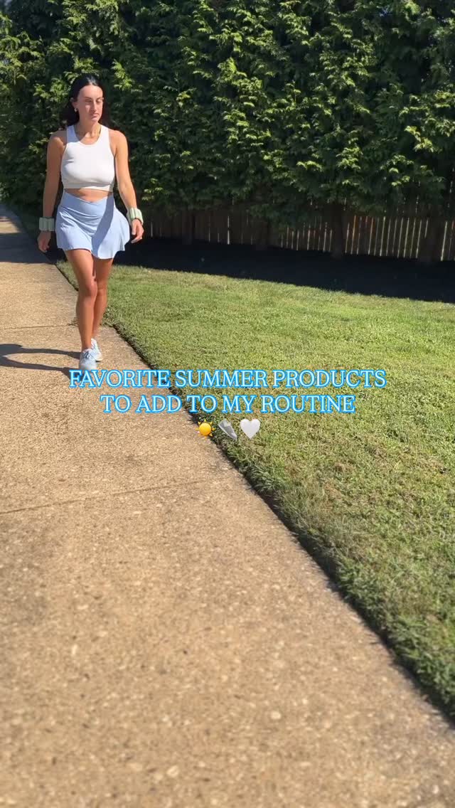 got the best summer care package from @cawalnuts with a few of these cute brands!!! ☀️
love the touchland hand sanitizer spray! the smell is so good and this is somehow my first one 😂 and I’ve been loving it!!!
the Vacation sunscreen is super popular right now and I was so excited to try it! with 50spf it’s perfect for the beach and pool! ☀️
California Walnuts sent over some of their walnuts! they are a healthy option for snacks! one-ounce serving provides 4g of protein, 2g of fiber and 2.5g of plant-based omega 3 ALA, along with 18g total fat with 13g being “good fats” (polyunsaturated fats) 🧑🏻🌾
the Bala bangles are wrist weights you can use for walks or even just to wear around the house! I love the idea of adding some resistance to whatever you’re doing and they’re super cute! 🏋🏽♀️
have you tried any of these?!
#CAWalnutsGifting #Gifted #CAWFeelGoodSummer