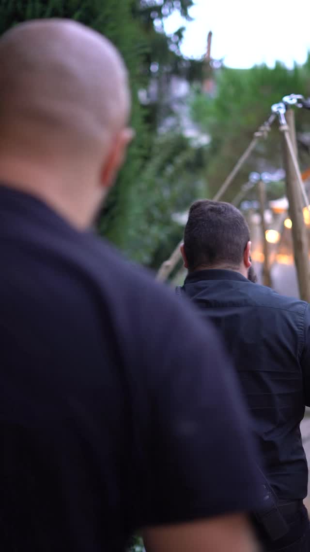👉 Retour en images sur notre dernier mariage au cœur du boulevard Béranger à Tours ! Un immense bravo aux talents incroyables de @elyseemoon et @corrineandco qui ont rendu ce moment encore plus magique