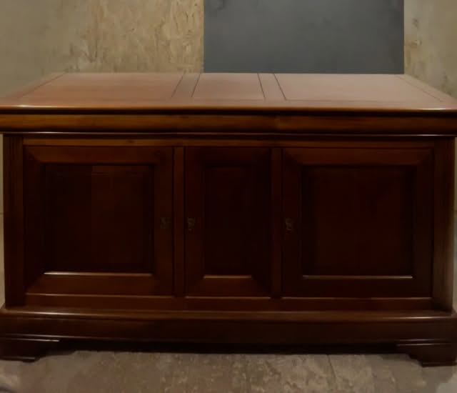 Tu penses que ce meuble était foutu ? 😱 Regarde bien la transformation… Le résultat va te surprendre ✨ Et toi, tu l’aurais gardé ou jeté ? 👇#avantapres #restauration #satisfaisant #meuble #fyp