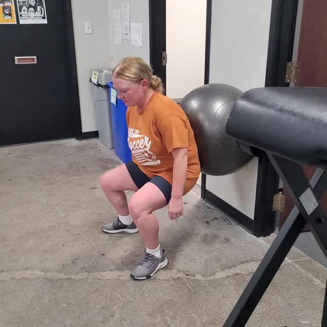 Assisted squats with a stability ball can help maintain form while also giving you the support you need to do controlled reps. 😁😁
Give this Super set a go. I bet you'll like if.
#personaltrainerNy
#buffalotrainer
#buffalopersonaltrainer
#puthealthfirst
#gamerfit
#gamerfitness
#oneteamonedream
#Healthcoach
#nurtition
#buffalofit
#nyfit
#eatright
#training
#youngandstrong
#nutritioncoaching
#strengthcoaching
#activegamer
#activegamerfitness
#AGF
#thefitnessroundtable
#fitness
#dosyonkospodcast
#twitch
#streamer
#twitchstreamer
#buffgamer
#buildthebrand
#brand
#activegamer
#buffalotrainer
#Buffalofit
#trainer