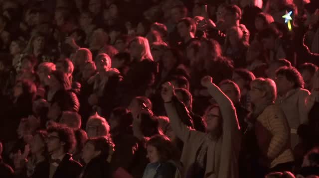 Tra UN MESE esatto la nostra GRANDE FESTA all’Arena di Verona, già SOLD OUT! 🎉
Con tanti ospiti e tante sorprese, in sostegno della Fondazione @AIRC.it per la ricerca sul cancro.
Così è come è andata qualche anno fa... Non vedo l’ora di rifarlo!
Inizia il countdown! 💫
#lultimanotterosa #umbertotozzi @momyrecords @concerto.official @friendsandpartners @birindelliauto @rtl1025