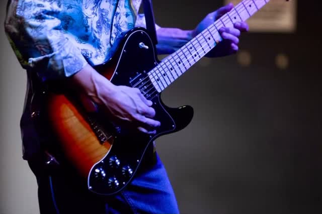 No One Knows is a song I wrote when I was 16 yrs old. I recorded it a little while back and decided to share it with you. Enjoy!
#cjlambert #guitarist #musicproducer