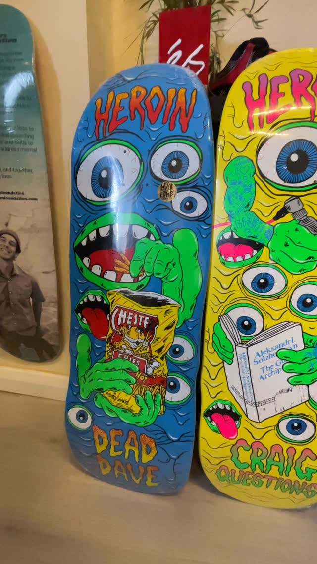 🧟♂️ HEROIN 🧟♂️
Autumn 2025 drop in store & online 👊🏻
10% off online this week on all items which aren’t already on sale 👍🏻
Use code at check out: HOLIBOBS10
Shop In store & online link in the bio and below to web store 🔗🌐
https://www.quayskatestore.co.uk
#QuaySkateStore #UKSkateboarding #Skateboarding #HeroinSkateboards #SkaterOwned #Hull #EastYorkshire