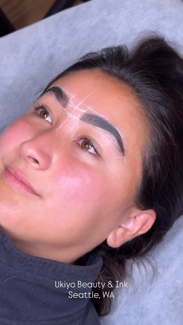 đ Watch me work!
Iâm cleaning up her brows after a lamination and tint using a soy-based, botanical system that isnât actually wax. It only sticks to the hair (not skin), making it gentler and less painful, while also being antibacterial and safe for sensitive skin.
If youâve ever had issues with traditional waxâlike hives, redness, or irritationâthis could be a great alternative. We can even patch-test it first to make sure your skin loves it. đŤśđź
If youâre ready to book - click the link in my bio
#seattle #seattlebrows #brows #browwax #watchmework #esthetician #beauty #eyebrowsinseattle #seattleeyebrows #westseattle #westseattlebrows #eyebrowwaxing #satisfying #beautycare