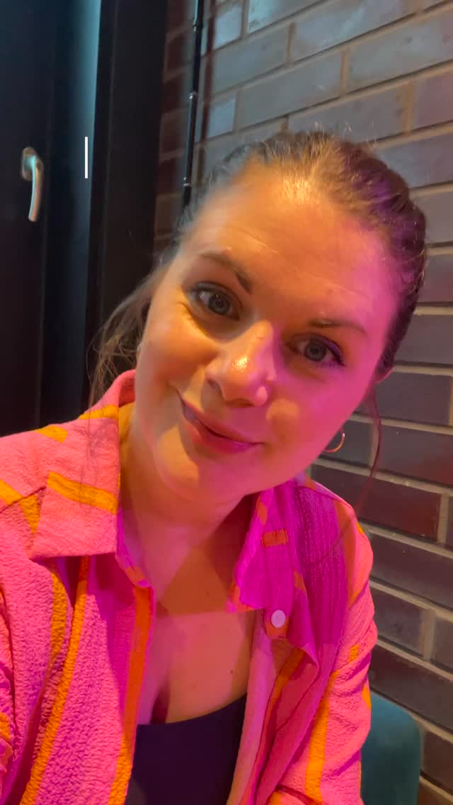 ✨ 3 theatre trips in one week 🎭 each so different but all brilliant in their own way! From intimate stages to big productions, here are my thoughts on each show 👇 #theatre #londonlife #thingstodoinlondon #musicaltheatre #playreview #performingarts