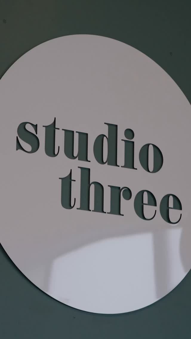 We do things a little differently at Studio Three… We are all about making sure there’s room to move! 🕺🤸
We keep our classes intentionally small to avoid awkward bumping with your neighbours, as well as provide a class experience where clients can get proper support from our expert instructors to fully explore the movement & connect with the body.
Support boutique and come and join us !
#StudioThreeGreyLynn #StudioThree #Movement #Boutique #Pilates #PilatesReformer #ReformerPilatesAuckland #PilatesAuckland #Barre #PilatesStudio