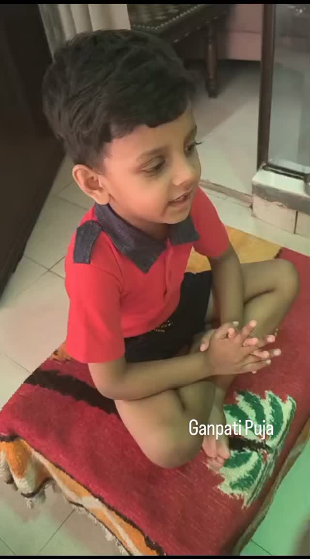 “Dekhiye...Ganpati Utsav k 10 dino mai prathna sikhkar kitni bhakti se ek nanha sa baccha Ganpati Bappa ki archana kar raha hai.
Pehle suna, fir dohraaya,
aur ab poore shraddha se Ganesh Vandana kar raha hai.
Bhakti ka pehla kadam– Sanskaar Bachpan Se"
"isi ko kehte hain Saddmaarg!"
Is Ganesh Utsav mai agar aapke bacchon ne bhi koi naya sanskaar sikha hai to hume koi bhi photo ya video banakar instagram per tag karke bataye.!!!!!!!!
#ganeshutsav
#ecofriendlypuja
#saddmaarg
#ElevateYourSpirit
#ganpatibappamorya
#PujaWithPurity
#PujaSamagri
Contact us:- 9810229733