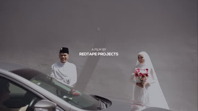 All coming together to capture the rhythm of their love.
Performance by @nadi.singapura @sriwarisan
Filmed by @faiosman
Edited while dancing @ayiiimm