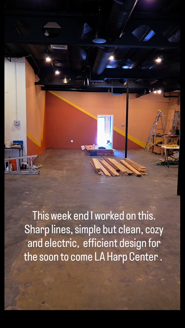This week end I worked on this big wall. Did a simple design , sharp and efficient , cosy yet electric for the soon. To come LA harp center. #Losangeles #design #walls #chalavie #sharplines