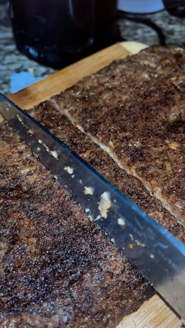 Saturday is the last day to pre-order my pop-up today and pick up on Sunday, September 7 starting at noon! New location but same delicious vegan food! I will also have plates available while supplies last if you don’t pre-order so come out and support @forthefeminyou and get some delicious vegan food! I’ll also have my homemade orange soda in my pineapple bread, pudding for sale as well!!
This is the last barbecue pop-up of the summer and the plate includes two barbecue ribs, mac & cheese, collard greens, potato salad, and baked beans!
Click the link in my bio to order and I’ll see you on the 7th!
#veganeatswithbri
#veganbarbeque
#vegancatering
#veganribs
#vegancookout
#veganhotdogs
#rvapopup
#rvavegan
#vegansliders
#rvavegans