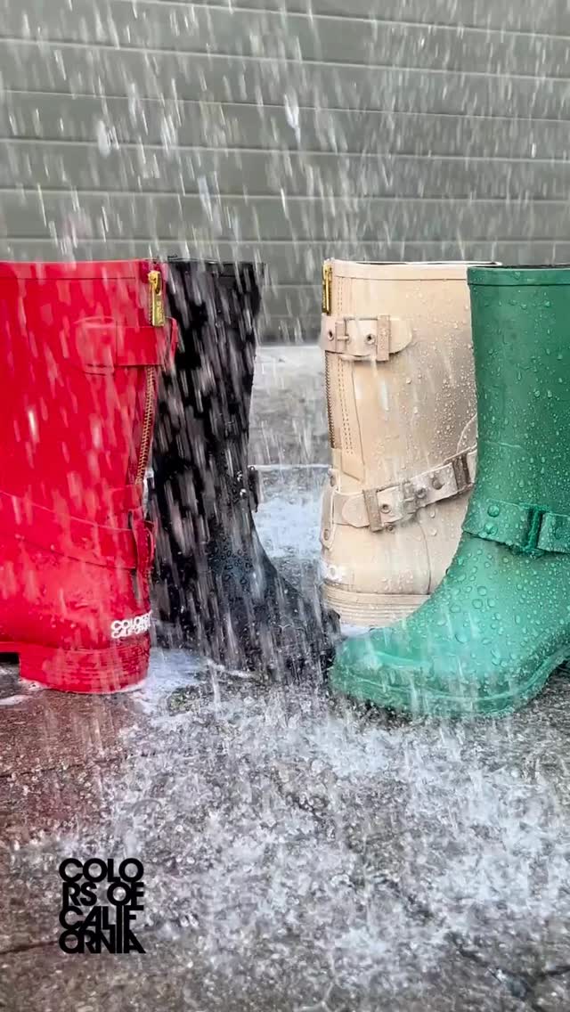 Raindrops today, sunshine tomorrow, and you’re always stepping ahead ☔️☀️ #coloryourday
AW25 is here to splash in style!
@colorsofcalifornia
#aw25 #rainboots