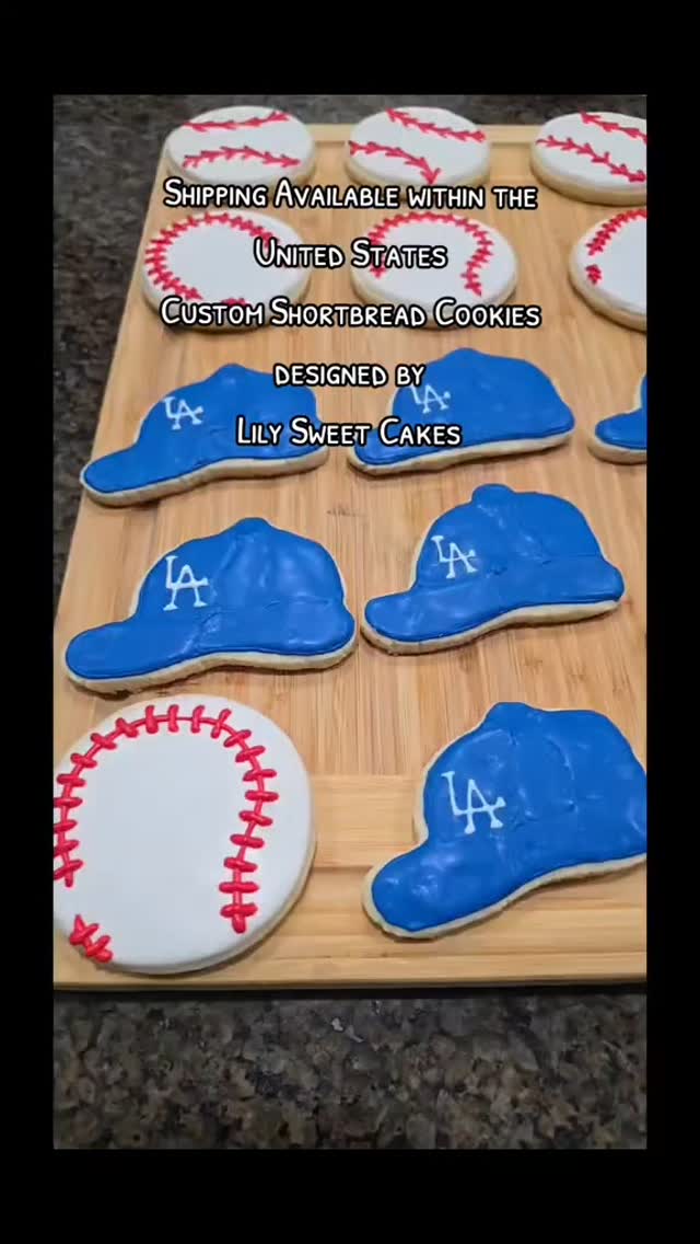 #lilysweetcakes #dodgercookies #angelsbaseballcookies #shortbreadcookies #customshortbreadcookies #sugarcookies #decoratedcookiesofinstagram #dodgersfan fan #shippingwithinusaonly🇺🇸 #simplebaker #baseballcookies #cookiedesigns #ballerlily24
