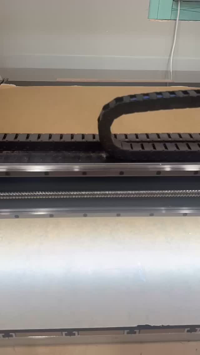 Acrylic, cut only please!
💈💇♀️💇💇♂️💈