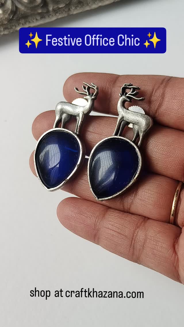 ✨ Festive Office Chic ✨
Colorful moonstone stud earrings in silver replica style 🌙
Exclusive designs for a subtle festive touch 💫
Perfect with office wear, western & Indo-western outfits
👉 Celebrate Navratri in style, even at work!
🛍 Shop now: DM / WhatsApp your screenshot & address ✨
🌍 Pan India shipping | 🎁 Gift wrapping available
✨ Follow us for more such collections!
#CraftKhazana #SilverReplicaEarrings #MoonstoneMagic #FestiveOfficeLook #NavratriStyle #DiwaliReady #EthnicWithWestern #IndoWesternChic #WorkwearJewelry #LimitedEditionJewelry #SinglePieceOnly